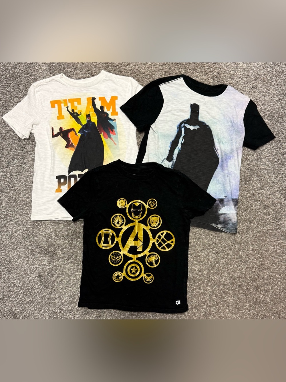 (3) EUC GapKids Batman & Avengers SS Tees, all size M (8)